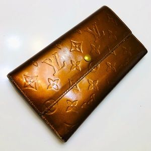 GENUINE LOUIS VUITTON Monogram Bronze Vernis International Wallet